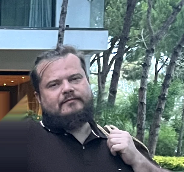 Михаил, руководитель группы разработки
